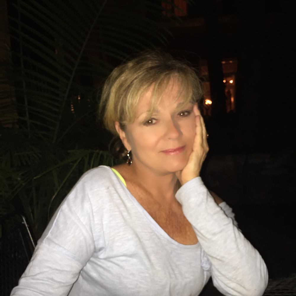 Meet your Posher, Julie